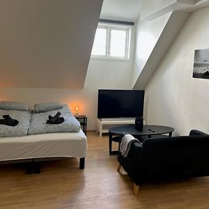 Deluxe Studio